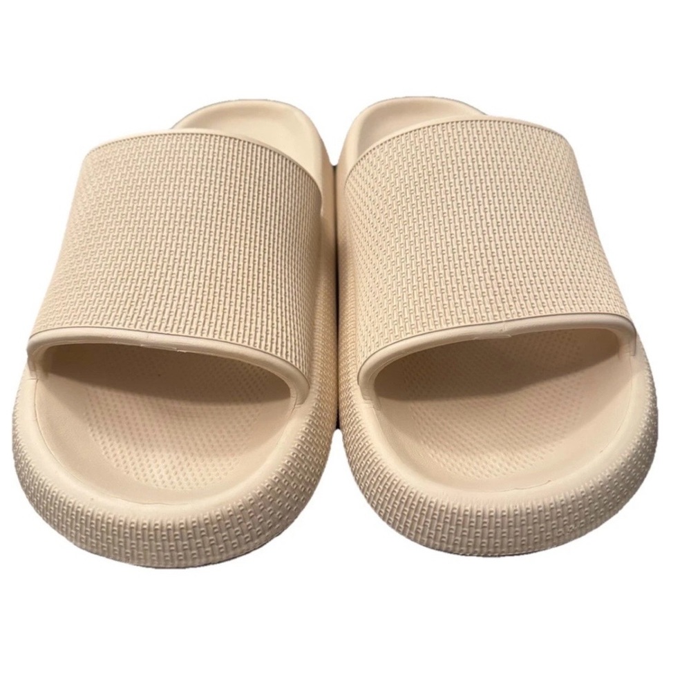 Bronax Beige Cloud Slippers Size 40-41